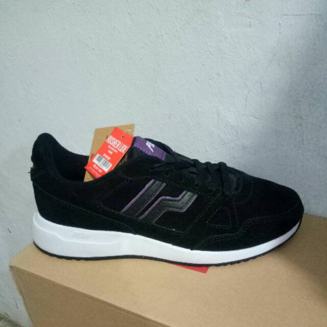 Sepatu piero rusher lux black