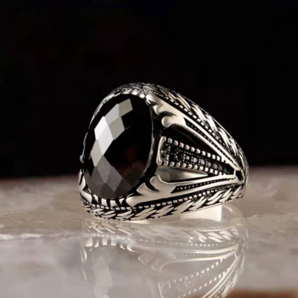 Cincin Jari Baja Titanium Perak Antik Kristal Batu Akik Hitam Perhiasan Fashion Pria Punk Rings