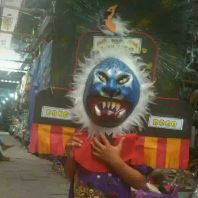 Topeng reog Ponorogo spon besar