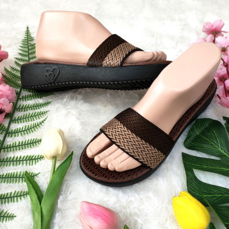 sandal wanita turki cantik. sol love elegant 3cm ringan. motif 2 warna. Felonie MRJ 01