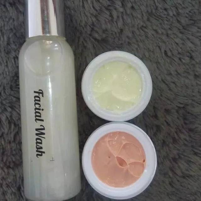 Cream glowing farmasi