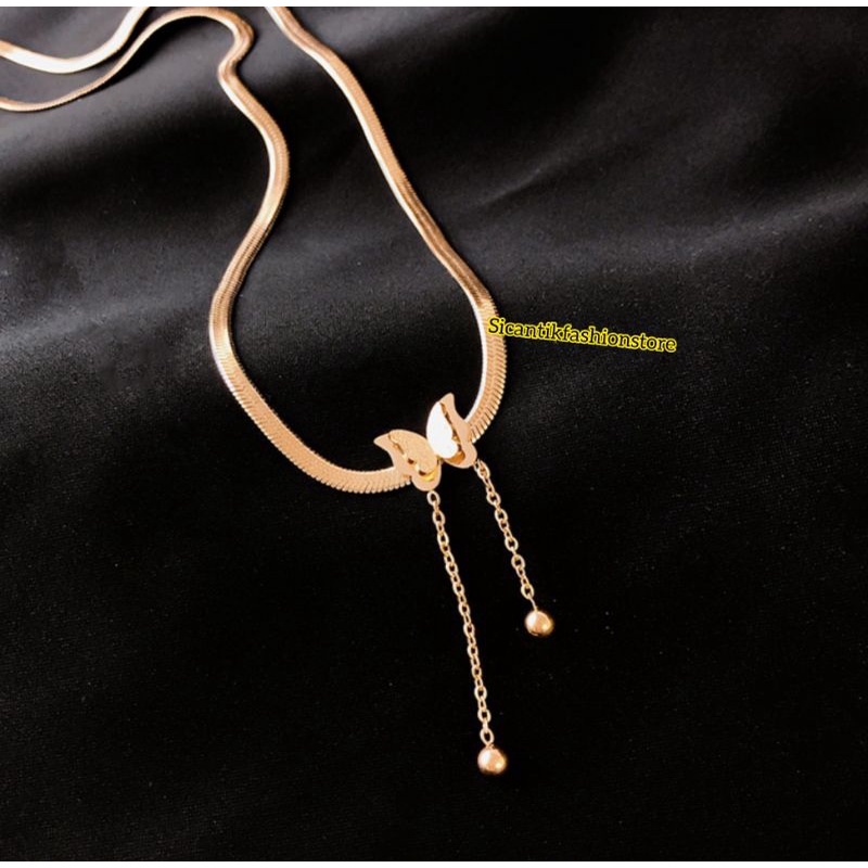 Kalung Titanium Rose Gold Liontin Kupu kupu Fashion Wanita Terlaris anti Karat Tidak luntur liontin