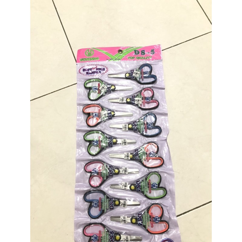 

Gunting GUNINDO DS-5/Gunting Serba Guna DS5/ Gunting Kecil