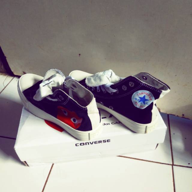 Converse ori