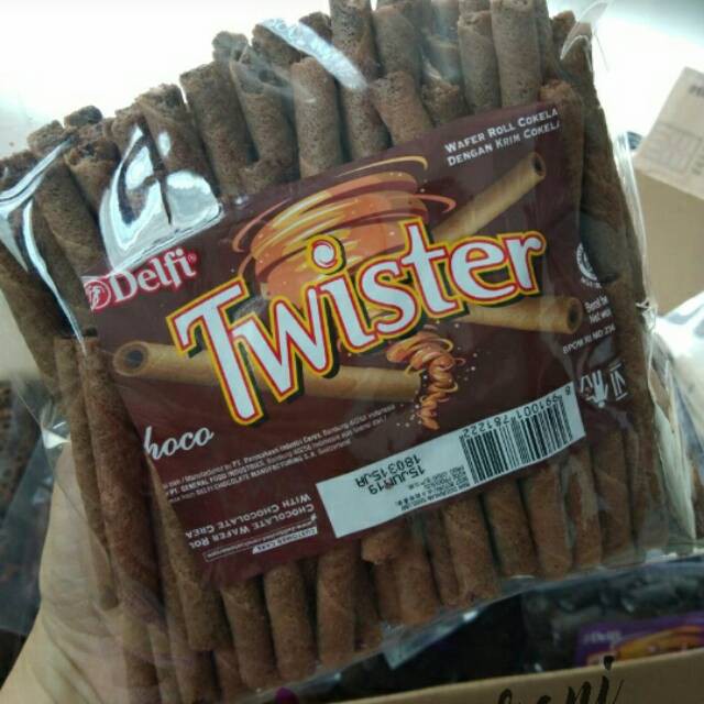 

SNACK KILOAN TWISTER CHOCO REPACK ORI MURAH 200gr 350gr