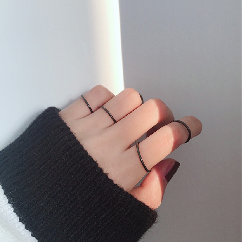 Set Cincin Warna Hitam Gaya Simple