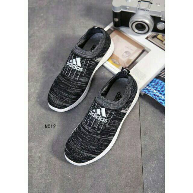 SEPATU WANITA / SLIPON NEW ADIDAS -HITAM