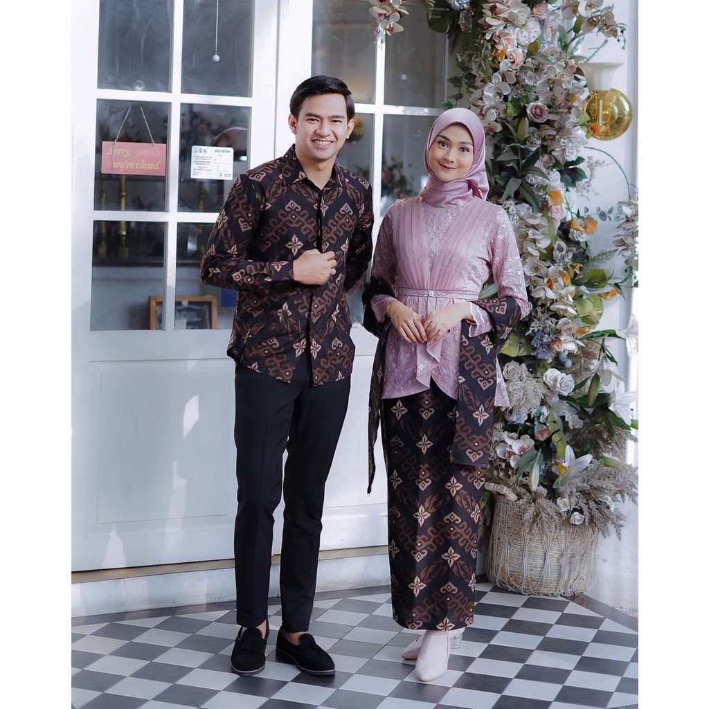 Batik Couple Kebaya Modern Kebaya Wisuda Lamaran Baju Tunangan Batik Brukat Terbaru Baju Couple Kondangan Terbaru 2022