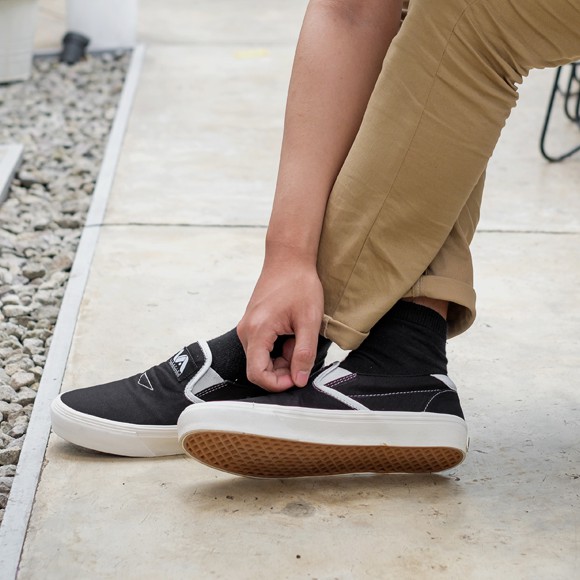 MARCO BLACK |FORIND x Lvnatica| Sepatu Sneaker Canvas Slip On Original Vintage Klasik Ori Footwear