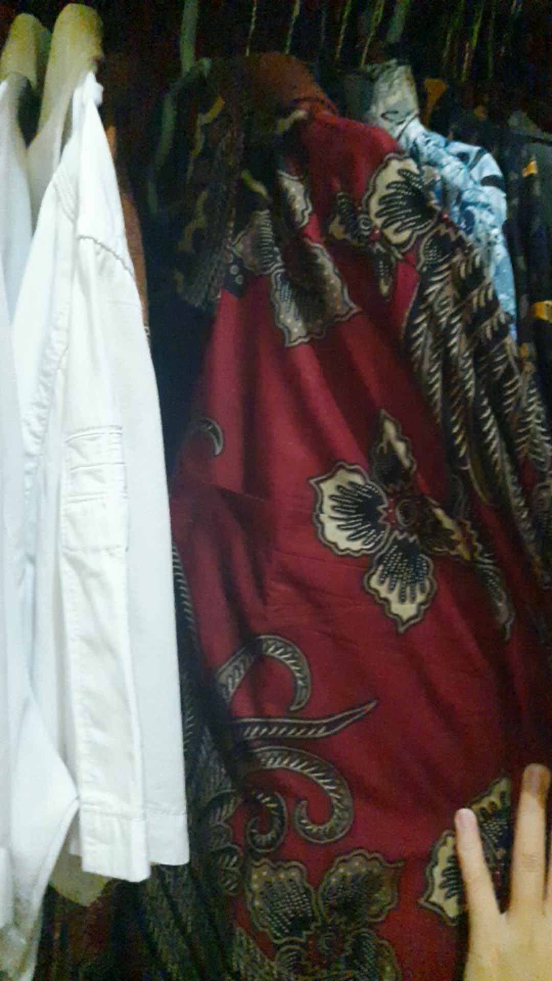 Kemeja Batik Pria Lengan Panjang Katun Baturaden