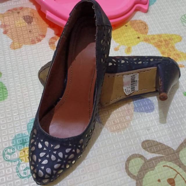 Sepatu Amante Heels Black Gold Preloved