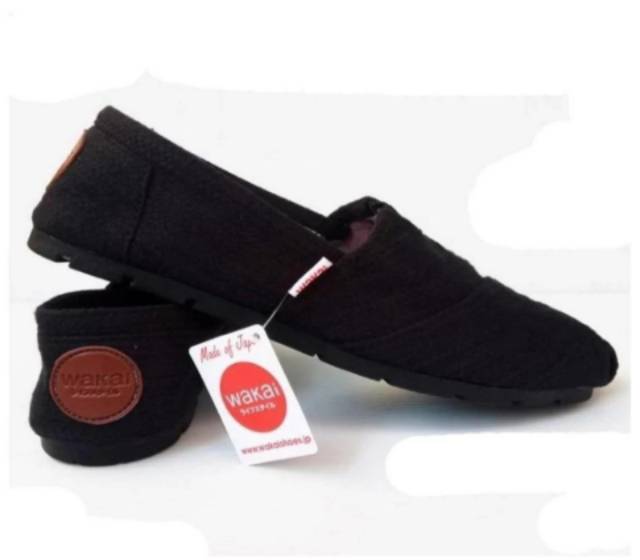 [SEPATU SLIP ON WAKAI]Full Black Gratis Paper Bag (Lengkap)