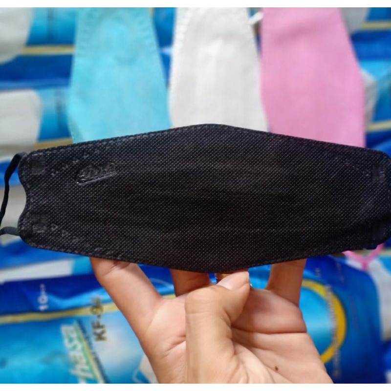 masker kf94 chasa hitam putih isi 10pcs