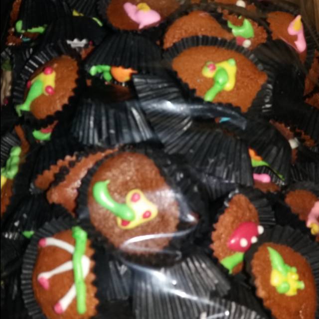 Kue Bolu kering Coklat 1 Bal 1,8 kg Kilo Snack Cemilan Enak Murah Oleh oleh Tasikmalaya