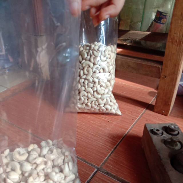 

Mete Mentah Asli Wonogiri 1kg