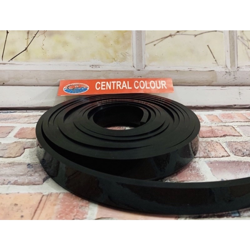 

Rakel Sablon Lancip Grade Super + Gagang Kayu SOLVENTBASE - HITAM