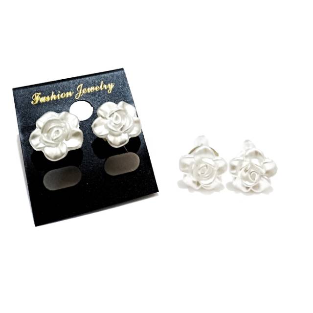 Belle Rose Pearl Stud Earrings | Anting Tusuk Studs Bunga Handmade Flower Korean Pearls