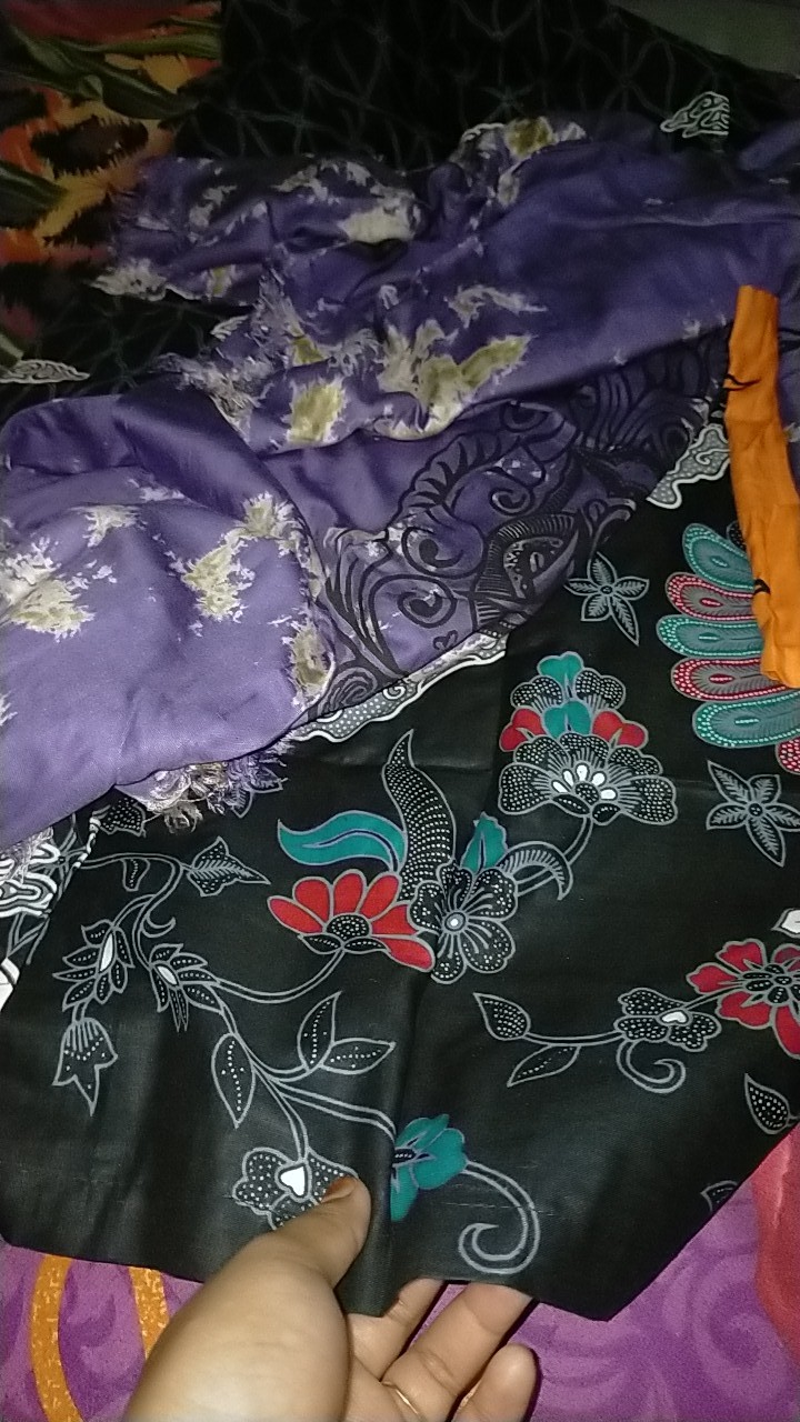 Batik Couple Keluarga Modern Sania Ruffle Ori Ndoro Jowi Dnt Motif Kupu Kuning