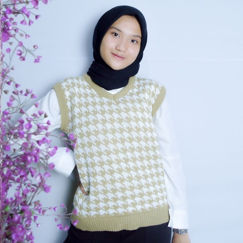 Jennie Vest knit / Houndstooth Vest Knit / Jennie Vest Rajut /  Rompi korea Rompi keren / Korean Vintage Knit-Cream