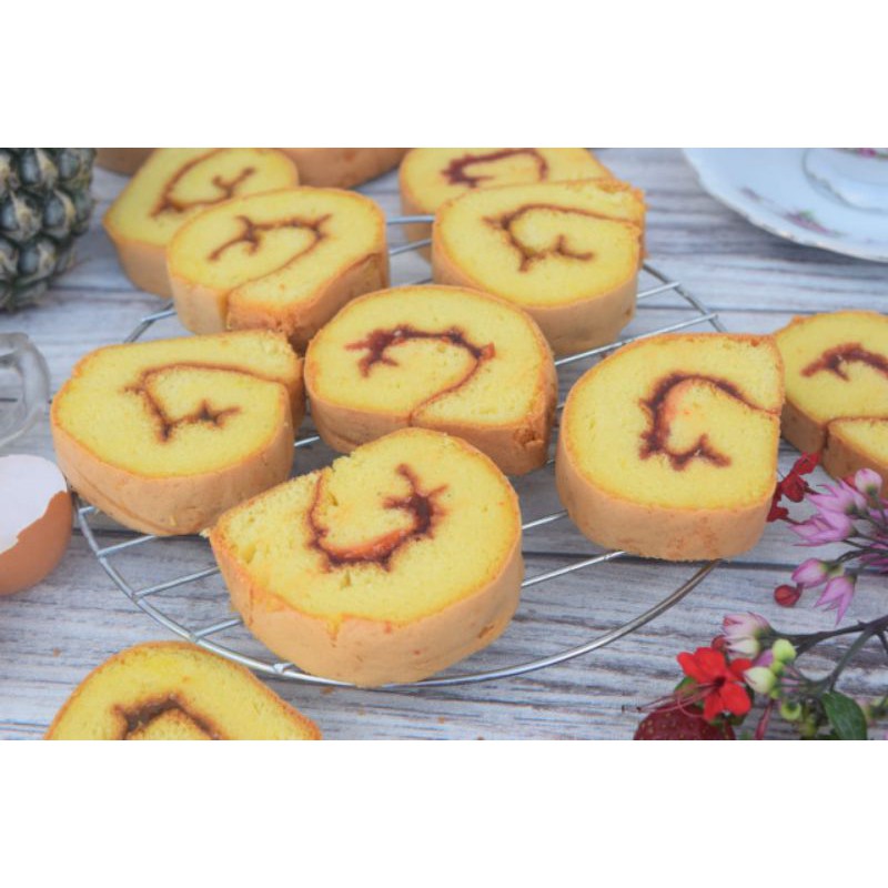 

Roll cake strawbery