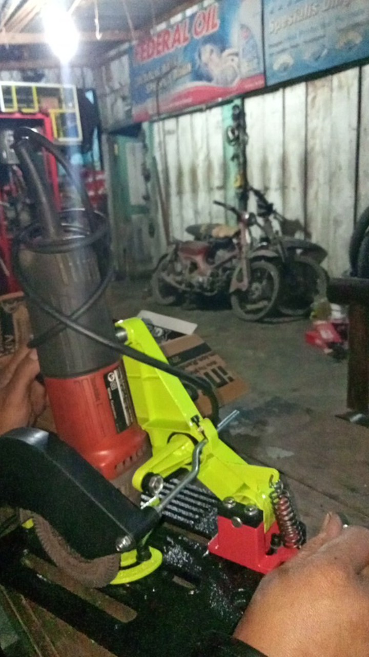 Stand Dudukan Mesin Gerinda Grenda Tangan Angle Grinder Stand Ridx