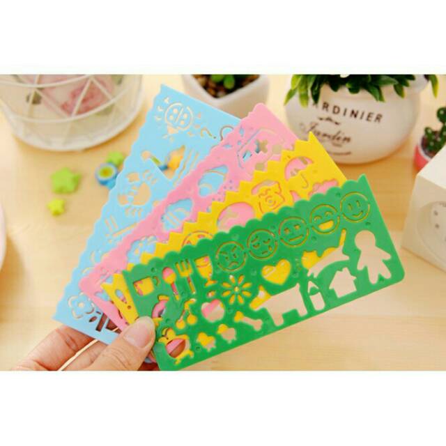 

4pcs Penggaris Gambar / Penggaris DIY Multifungsi / Penggaris Gambar Kreatif
