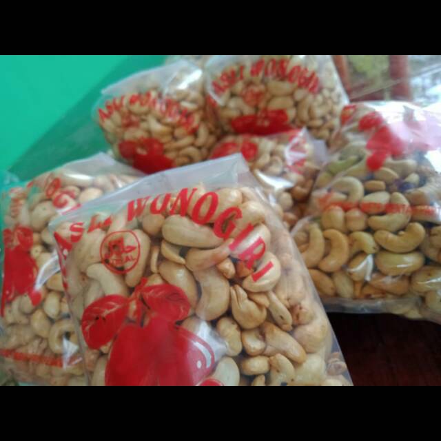 

Kacang mede goreng 1kg