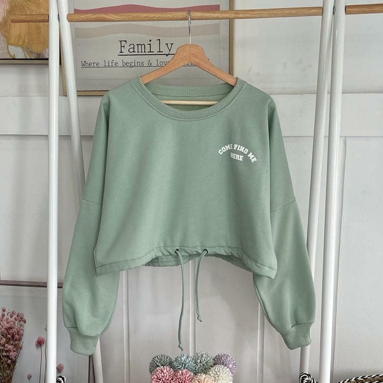 Come Find Me Sweater - Oversize Crop Wanita