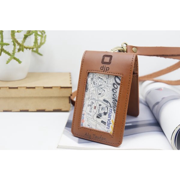 

Promo ID CARD HOLDER KULIT CUSTOM MAGNET TANAM FLIP NAME TAG BADGE TALI KULIT BROWN Berkualitas