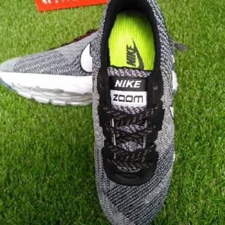  Sepatu  jogging pria Shopee Indonesia