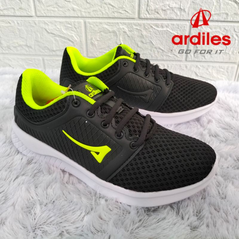 Sepatu Sneakers Pria ARDILES OSKARI Sneakers Tali Pria Original