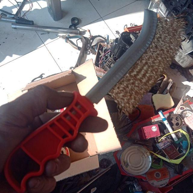 Sikat Baja Kuningan Bengkok / Knife Brushes Wipro