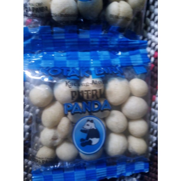 

kotak biru kacang atom