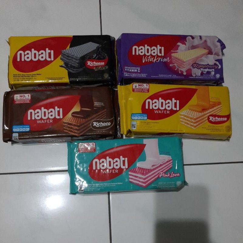 

MINIM ORDER 2PC Nabati Wafer Chocolate Cheese Pink Lava 127gr Rasberry 132gr