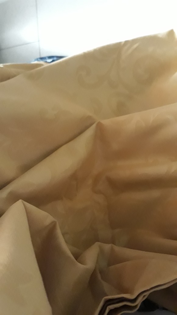 Sprei Vallery Quincy Embos Uk 160x200 B2 T.30 Cm Serat Aloe Vera