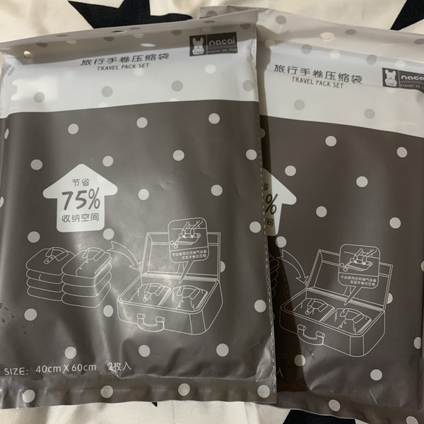 Travel Pack SET Plastik Vakum Pakaian Kedap Udara Vacuum Bag Kantong Press Baju Hand Roller Kompres Kedap Udara
