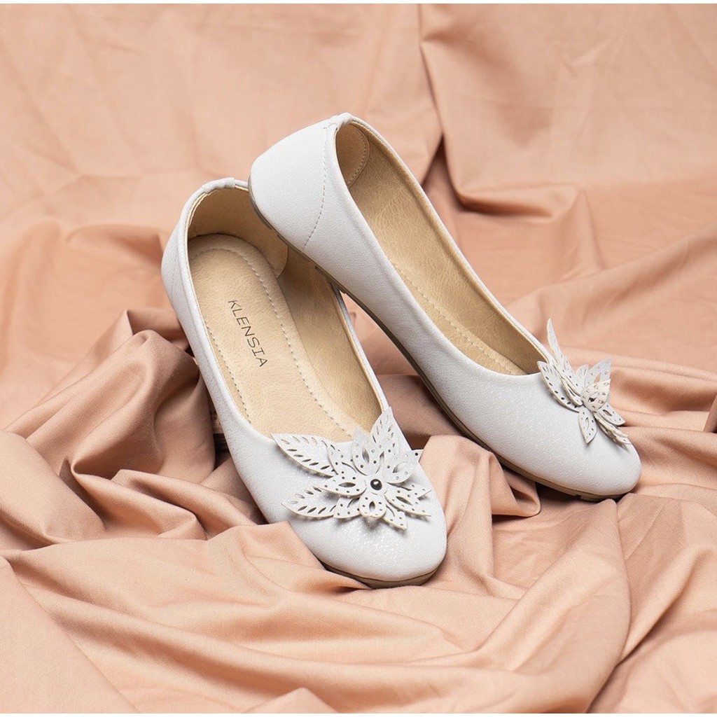 Klensia Flat Shoes Balet Sepatu Flats Wanita Abu 651-000 - Grey
