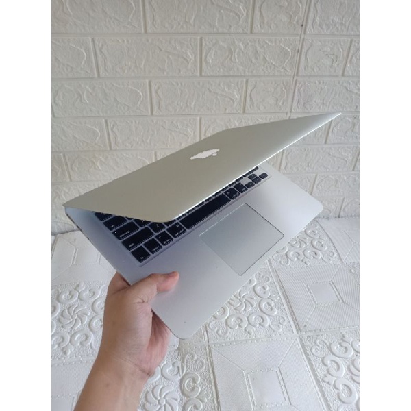 MACBOOK AIR 2017 CORE i7 RAM 8GB SSD 256GB 13INHCI CTO SERIES OS MONTEREY