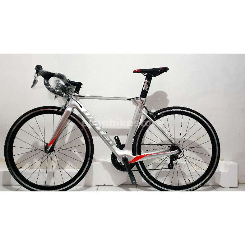 road bike size 44