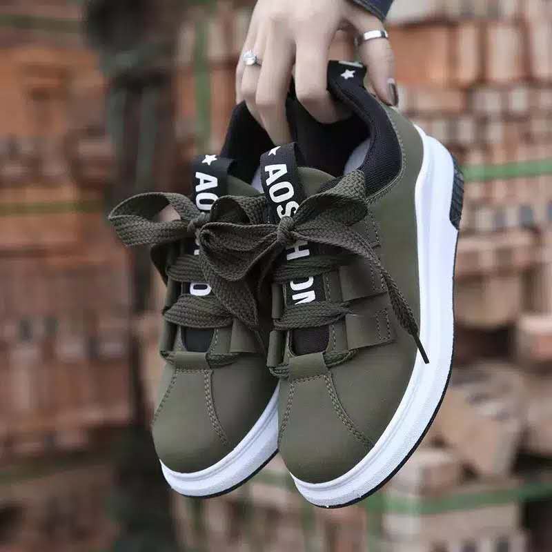 ( BAYAR DI TEMPAT / COD ) Sneakers wanita import / Sepatu wanita