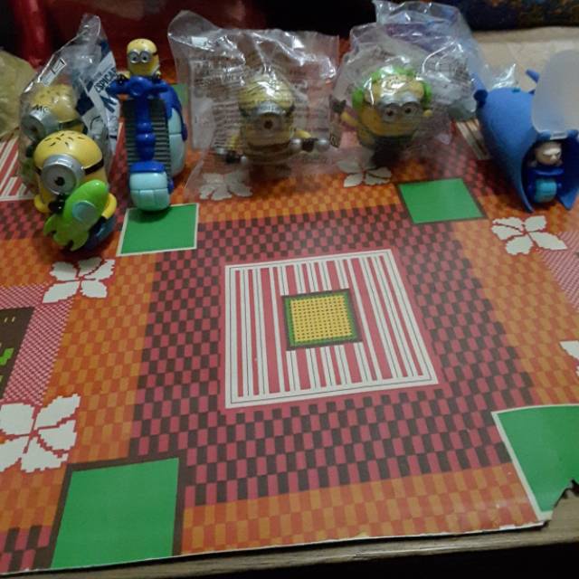 Mc Donalds mainan Despicable me 3 Minion mcdonalds ori