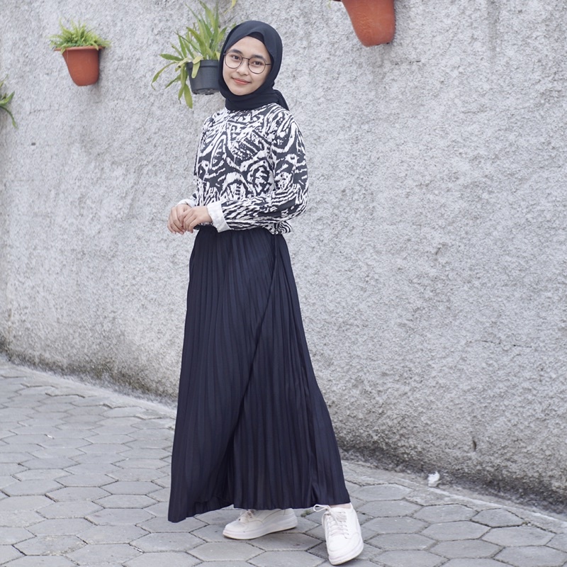 PLISKET SKIRT - Rok Plisket Lebar Jumbo Fisy