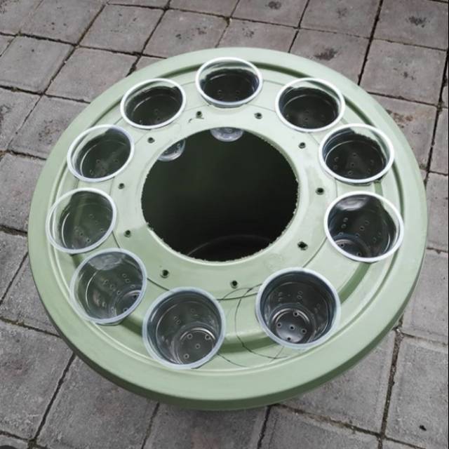 Budikdamber. Ember hidroponik lele