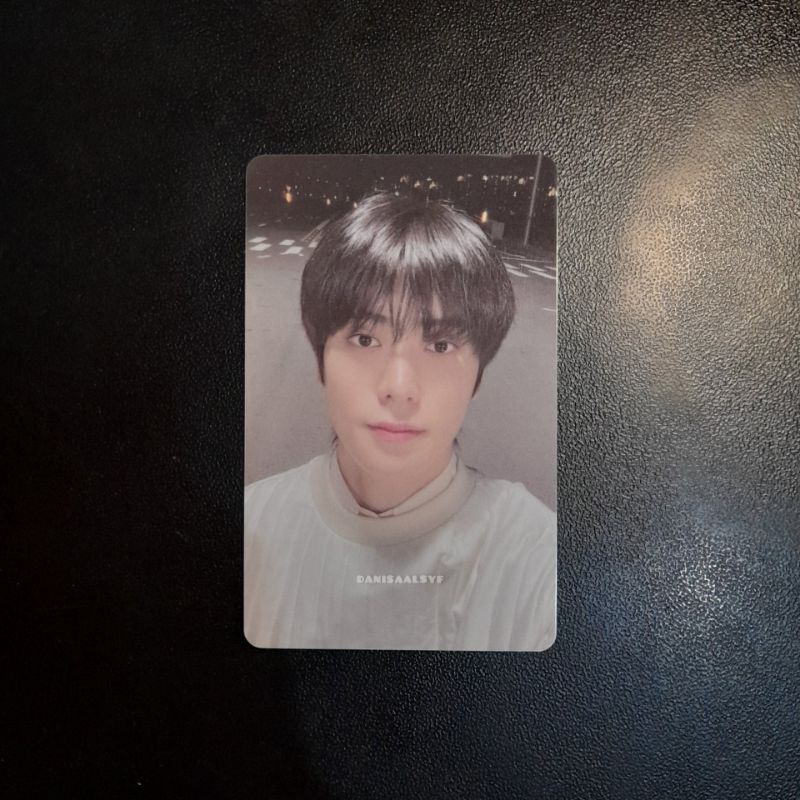 jaehyun lucky draw universe zoom out