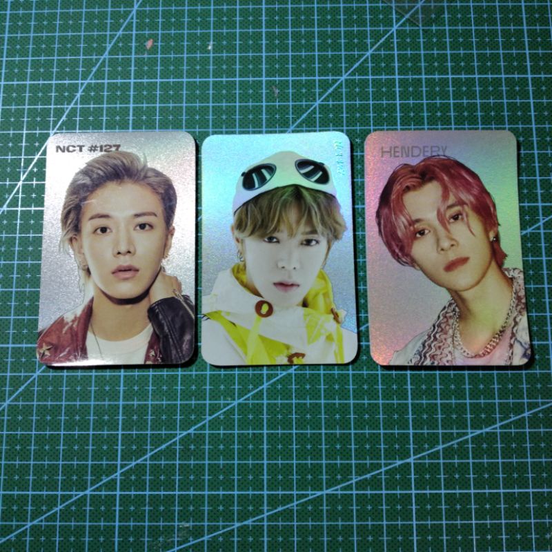 pc holo standee yuta hendery photocard only