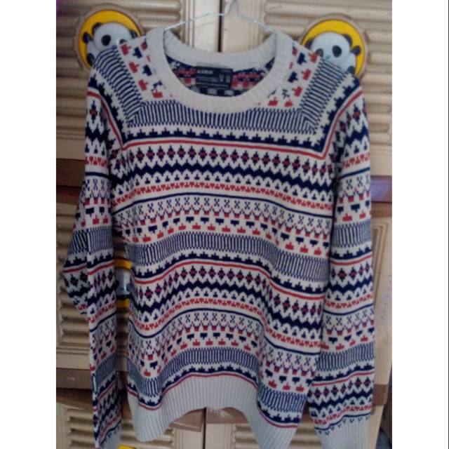 Sweater pull and bear
