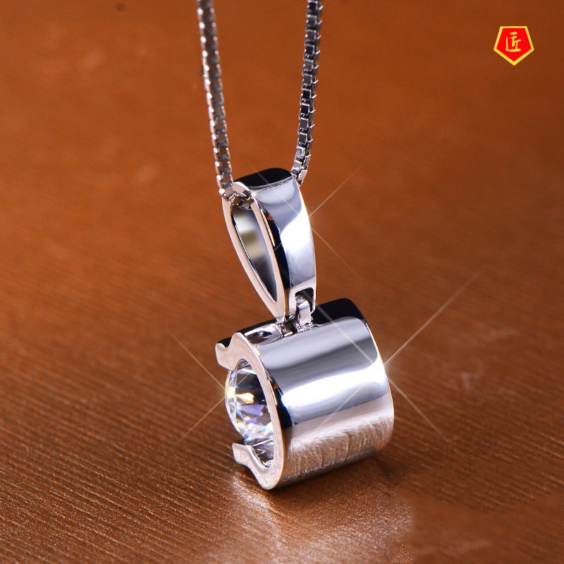 [Ready Stock]Classic Bullhead Necklace 18K White Gold 2 Karat Showing Diamond Stylish Pendant