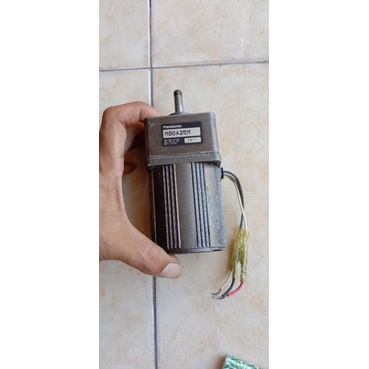 Ac Motor Gearbok Panasonic 220V 6Watt Ratio 1 : 25