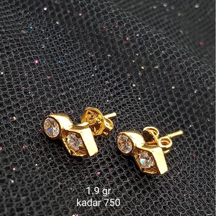 Anting Emas 17 K - 1.9 gr  Kadar 750 - 2172