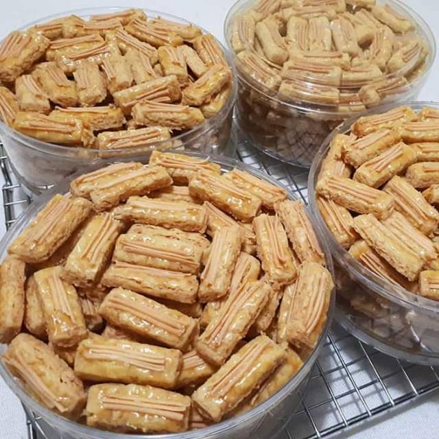 Kastengel keju gurih 1/2 KG (toples besar) / Kue kering lebaran